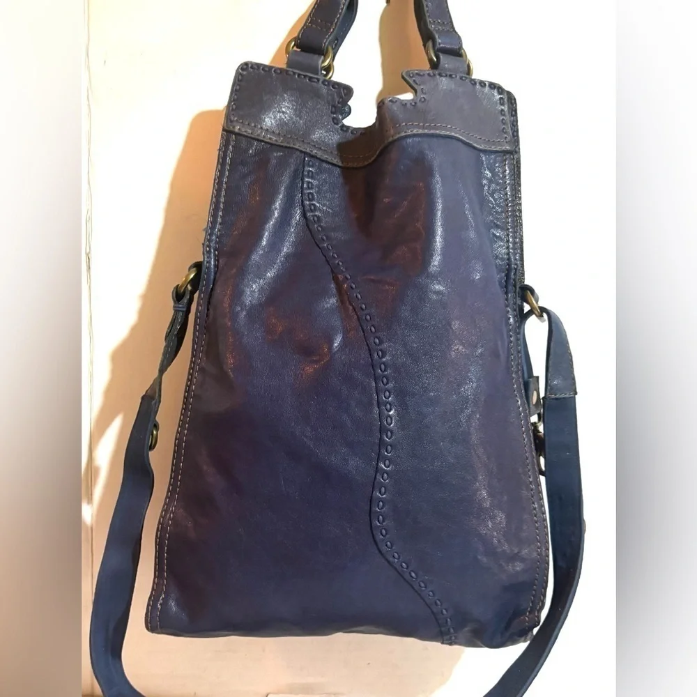 Lucky brand Elegant Blue Leather Women's crossbody Bag